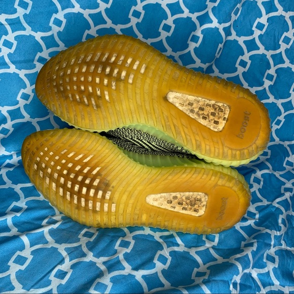 Yeezy boost 350 v2 Men’s size 9 Yeezreel Glow green Adidas bright sneakers Kanye main image 8